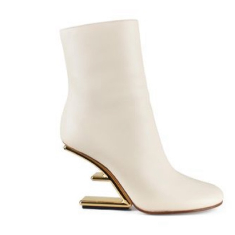 Fendi Cream Leather Fendi First Ankle Leather Bootie. Size 39 NWT